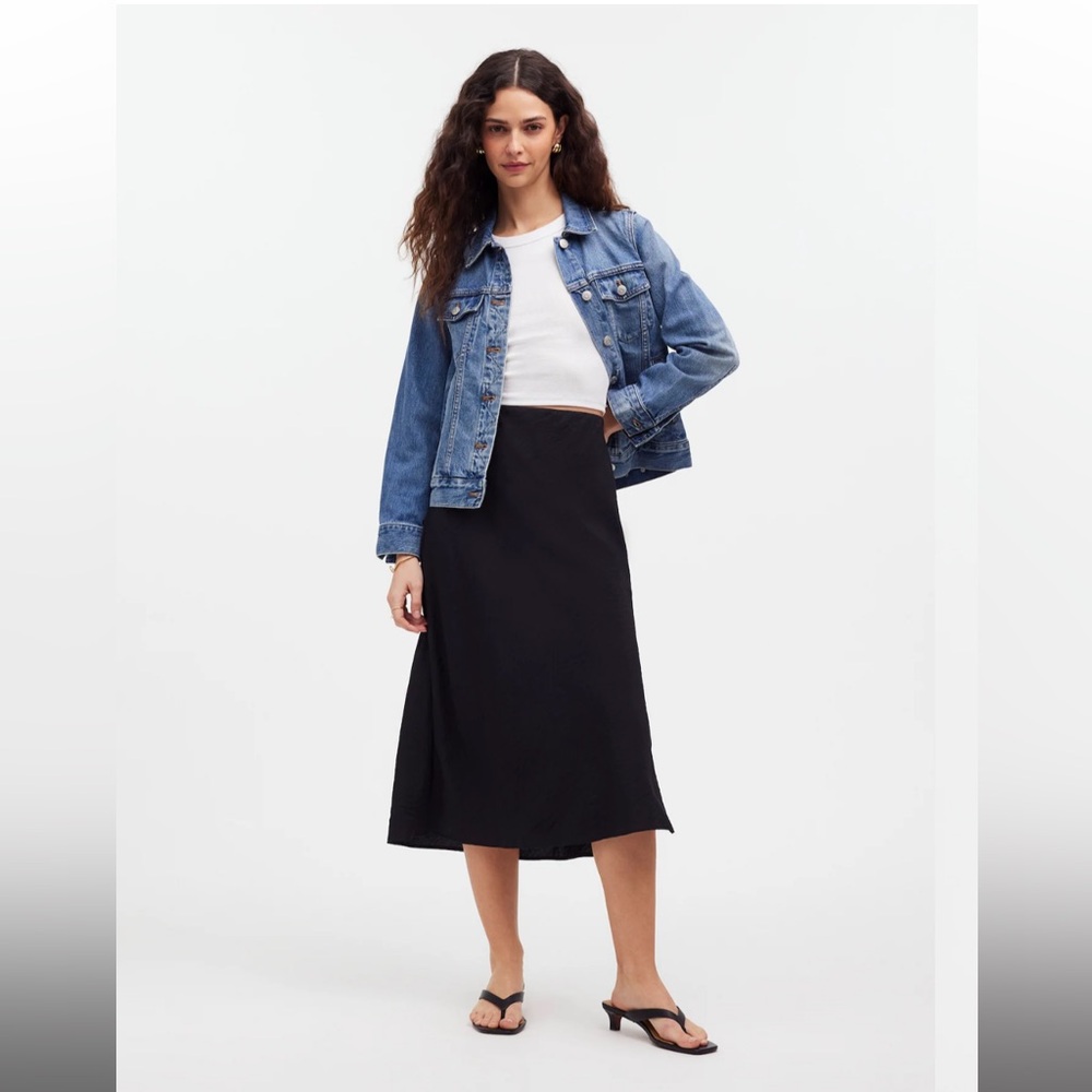 Madewell Layton Midi Slip Skirt in Black